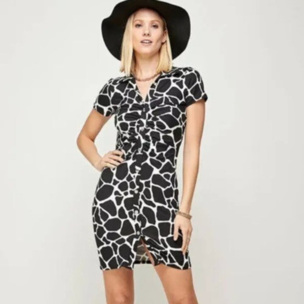 Melon Fashion Abstract Print Ruched Shirt Dress. Size M. Made in USA